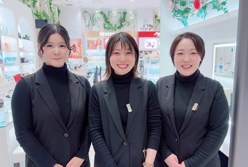 イオンモール綾川店のスタッフ写真2